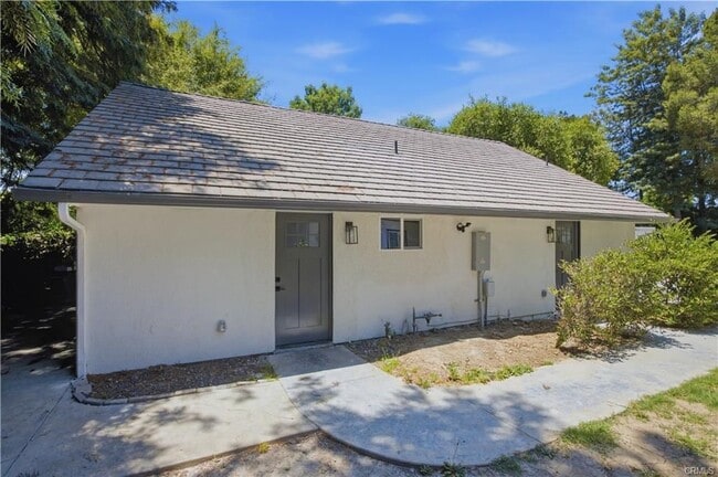 Building Photo - 17024 Parthenia St