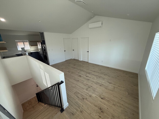 Photo - 6519 Broadway Ave