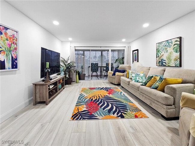 Building Photo - 1700 Pine Valley Dr Unit 118