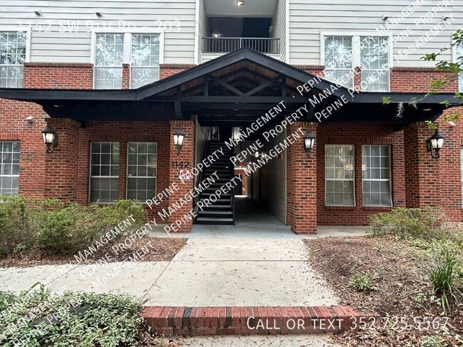 Building Photo - 1142 SW 9th Rd