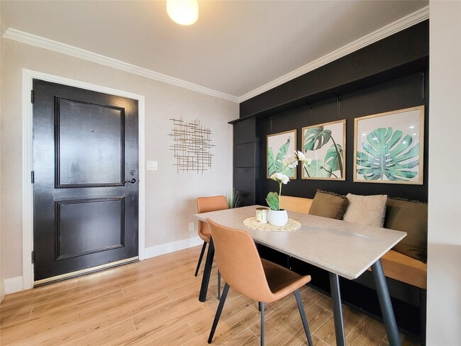 Photo - 3525 Sage Rd Unit 908