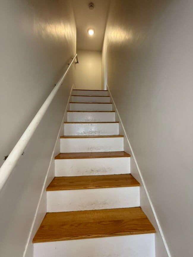 Photo - 115 Pleasant St Unit B