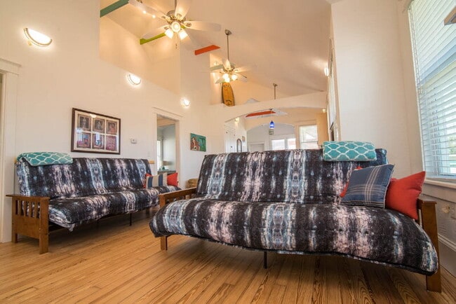 Photo - 609 Lenox Ave