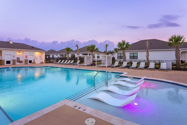 Hawthorne Cottages at Leland