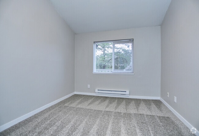 1BR, 1BA - 798 SF