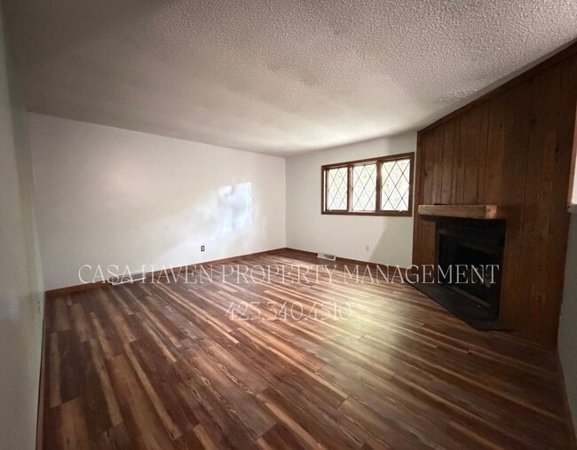 Photo - 13 N Foxxborough Ln