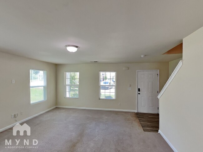 Photo - 2547 Piering Dr