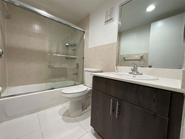 Photo - 18335 NW 68th Ave Unit 245-603