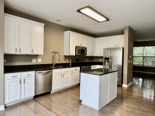Photo - 133 Willey St
