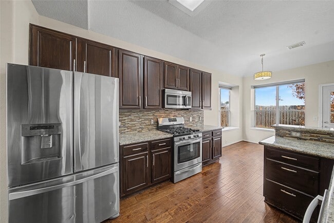 Building Photo - 1611 Brazos Gate Dr