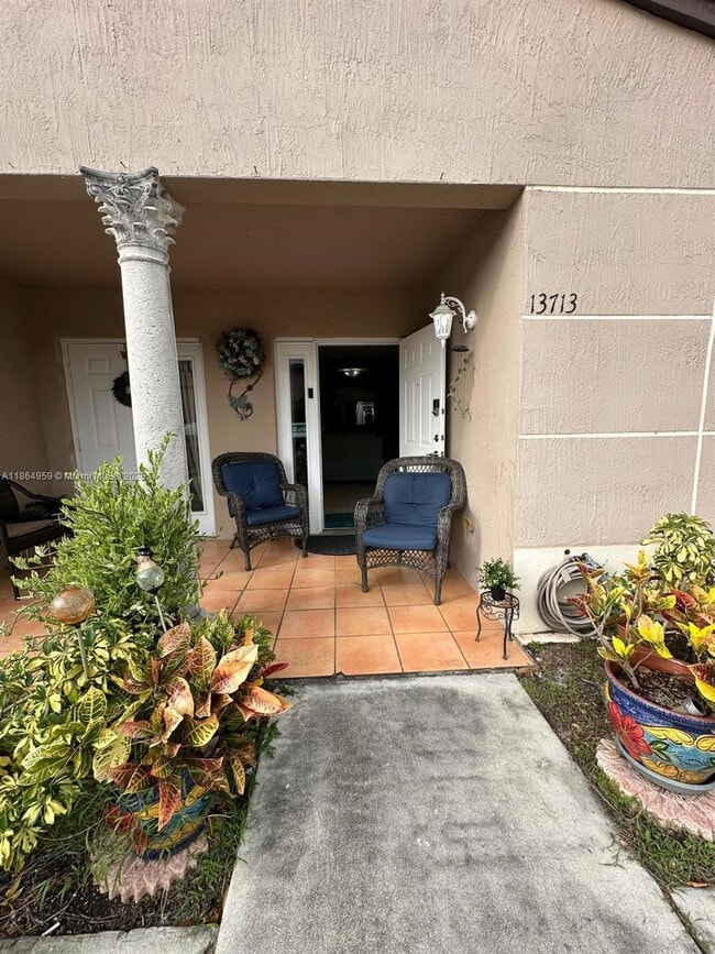 Building Photo - 13713 SW 171st Ln Rental