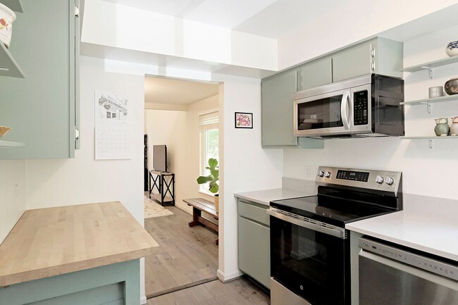 Photo - End-Unit Stonehenge Townhome With Loft & Private Deck