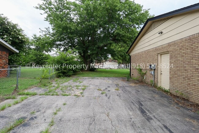 Photo - Recently Renovated 3 Bed 2 Bath in Collinsville!