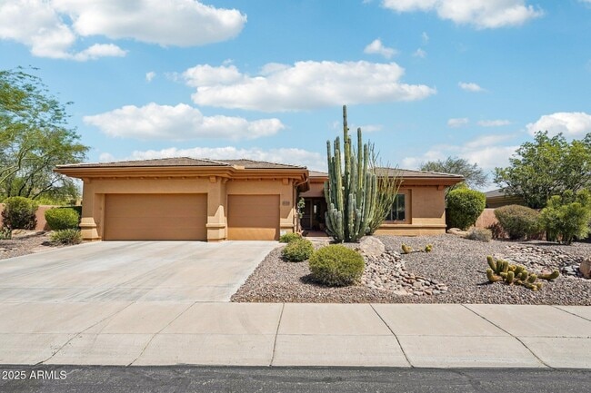 Building Photo - 42019 N Golf Crest Rd