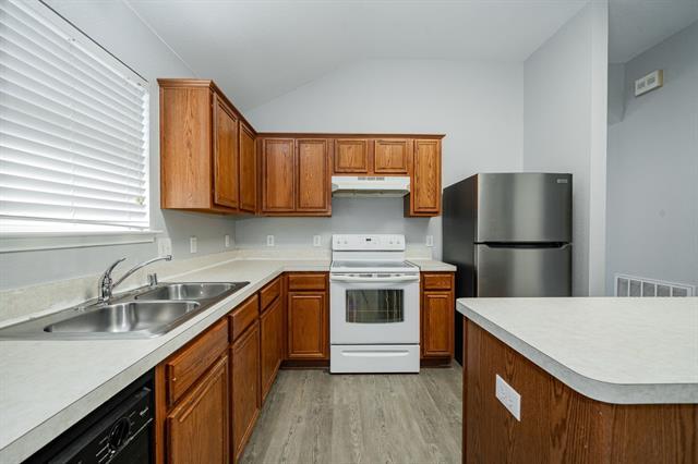 Building Photo - 308 Lakefront Dr