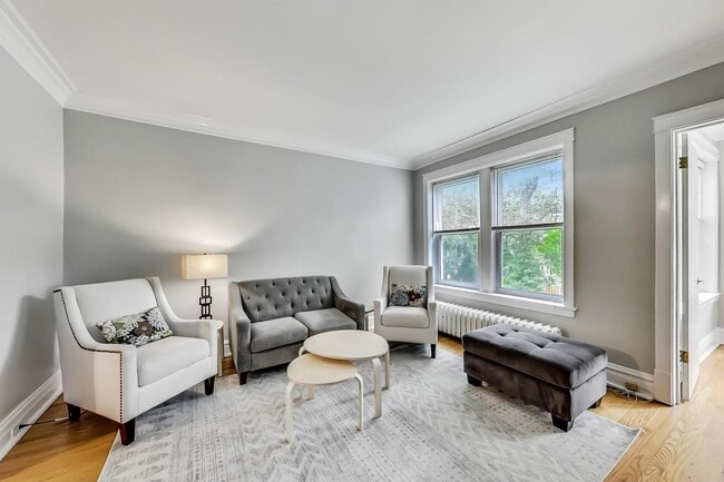 Photo - 2646 Ewing Ave Unit 2