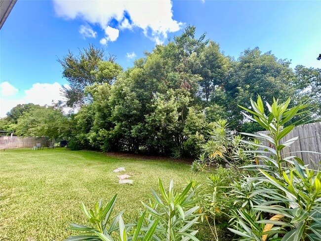 Photo - 3807 Putnam Dr