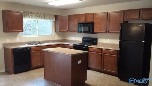 Photo - 29972 Westfield Dr