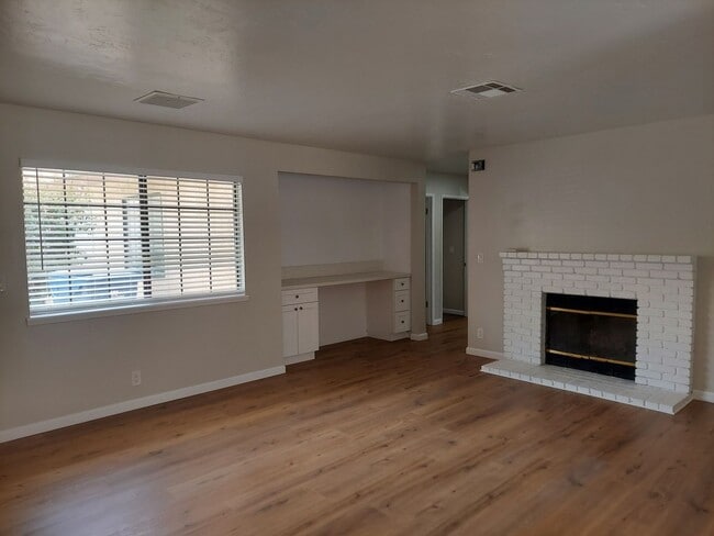 612 W Graaf Ave Unit C
