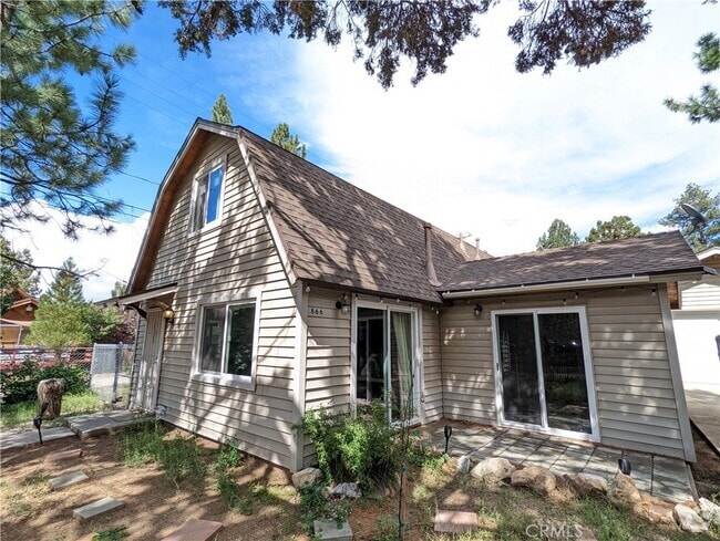 Building Photo - 866 Lakewood Dr Rental
