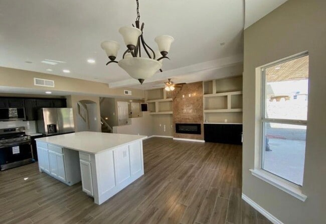 Photo - 753 Desert Star Dr