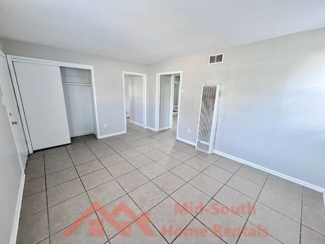 Photo - 3513 Rochester Rd