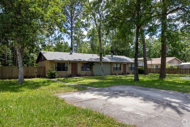 Building Photo - Pine Forest-Valdes Unit A Rental