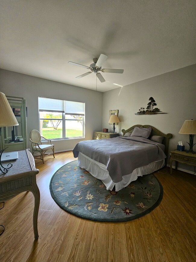 Photo - 529 Windsor Square