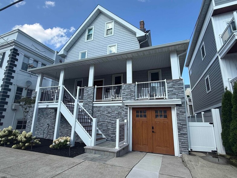 21 S Vassar Square