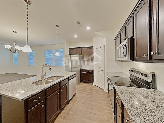 Photo - 427 Catawba St