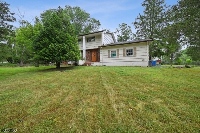 Building Photo - 1 Thruway Dr Rental
