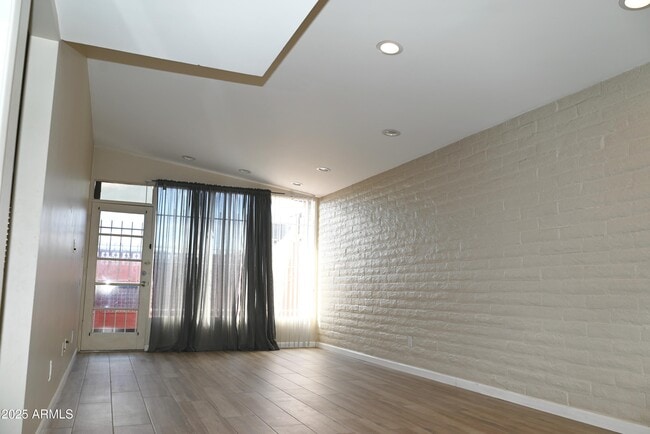Photo - 3066 N 32nd St Unidad 373
