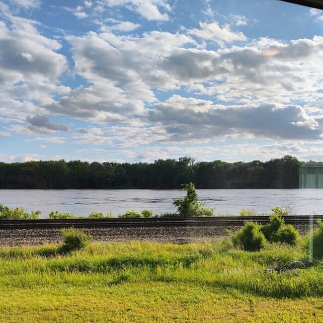 View - 615 S Main St Unidad SuiteA-RiverGalley