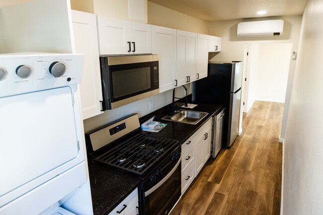 Photo - 2205 20th St Unidad A