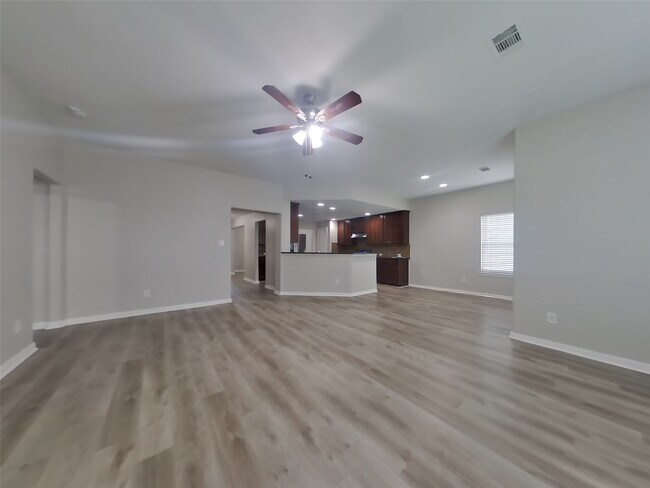 Photo - 23303 Crosscut Pass Dr