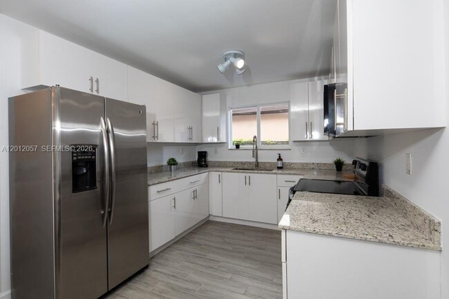 Photo - 2800 SW 4th St