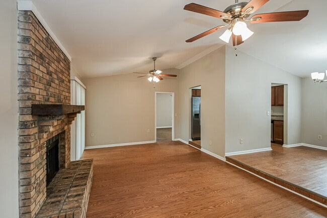 Photo - 3709 Foxcroft Rd