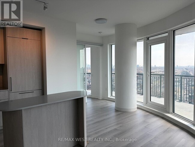 Photo - 1185 Dupont St Unit 1907