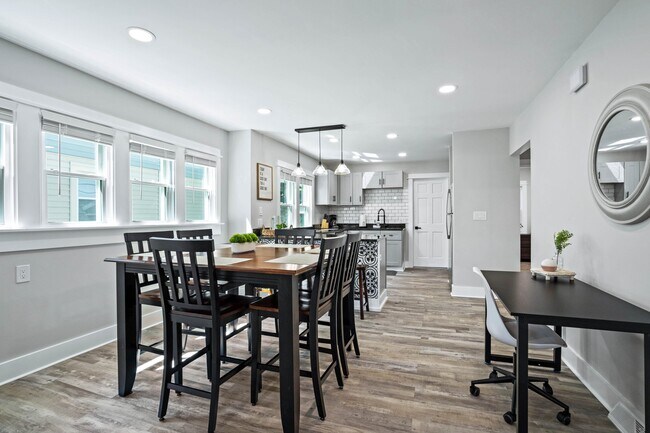 Photo - 3263 S Kinnickinnic Ave Unit 3261