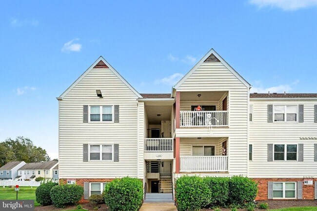 Photo - 102 Chesterfield Ln Unidad 303