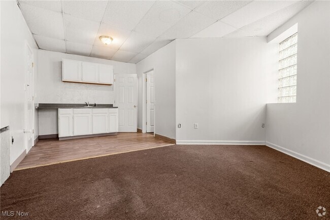 Building Photo - 15300 Waterloo Rd Rental