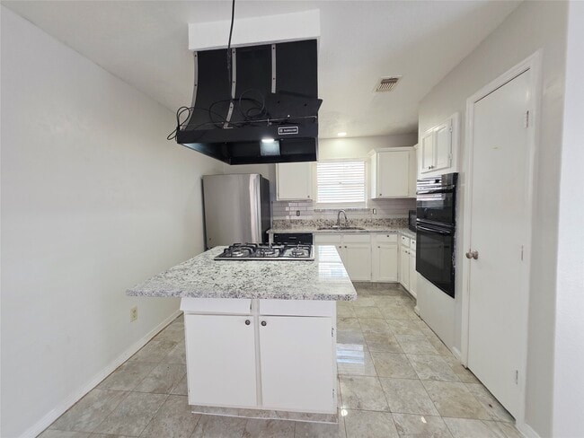 Photo - 15330 Oak Terrace Dr