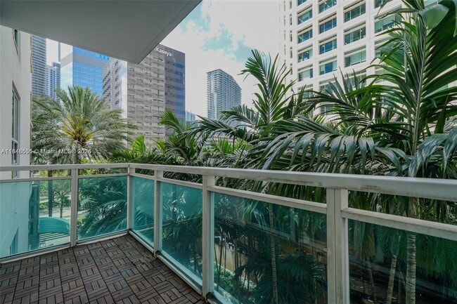 Photo - 950 Brickell Bay Dr Unit 302