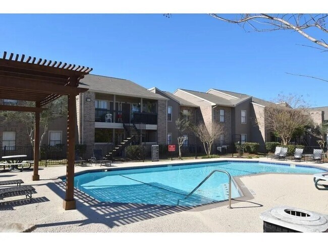 Building Photo - 17310 Kieth Harrow Blvd Unit 104 Rental