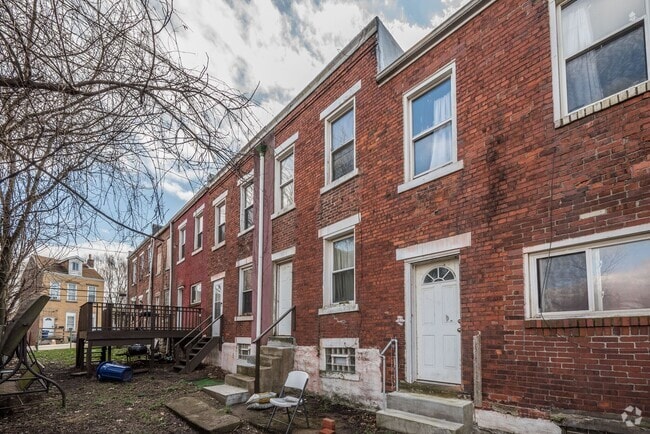 Building Photo - 5 Davis Row Rental