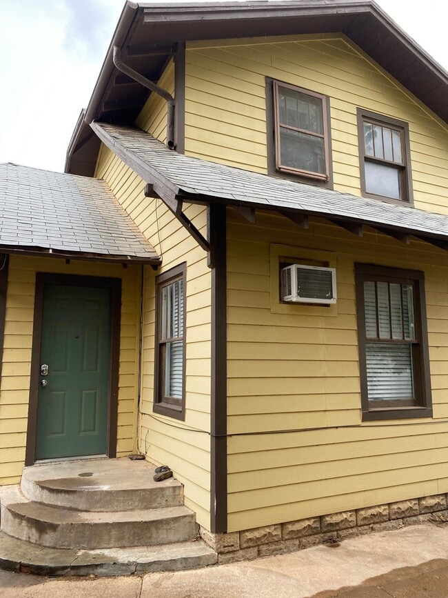 Building Photo - 2305 14th St Rental
