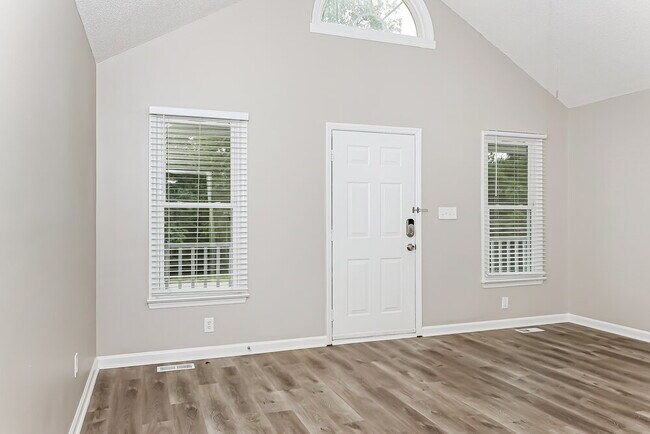 Photo - 3007 Brittany Dr