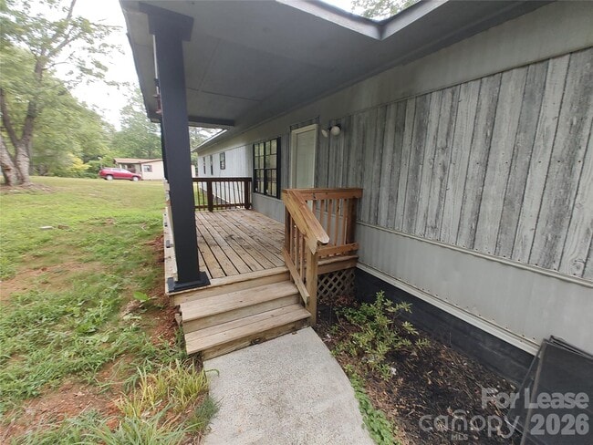 Photo - 1024 Lindsay Dr