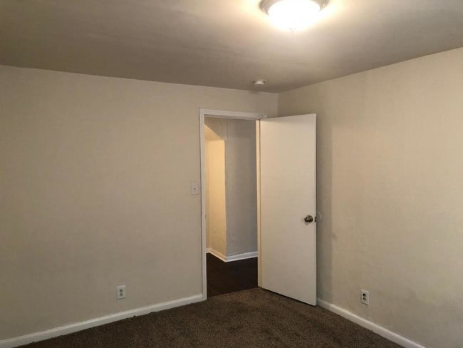 Photo - 742 Lexington St