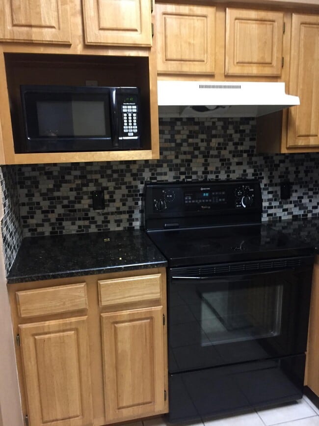 Photo - 6412 Queens Borough Ave Unit 116